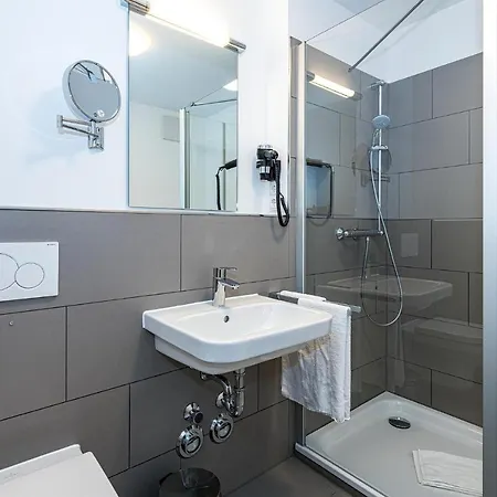 Deichhaeuser Anna Kueste Deichhaeuser Anna Kueste 8-24