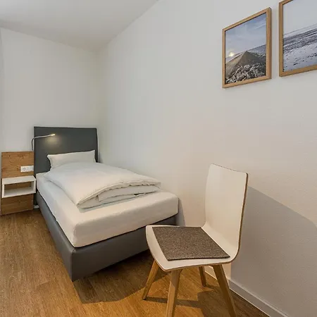 Deichhaeuser Anna Kueste Deichhaeuser Anna Kueste 8-24